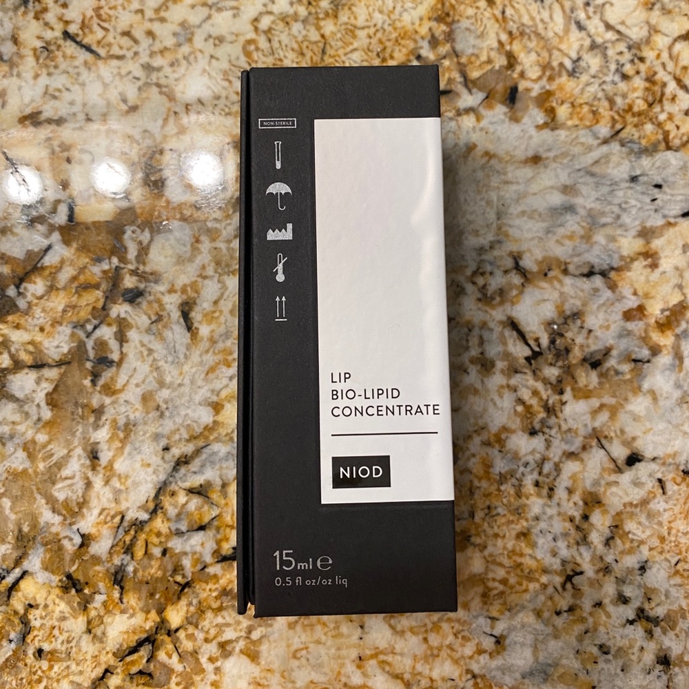 Niod bio lip concentrate lip plumper